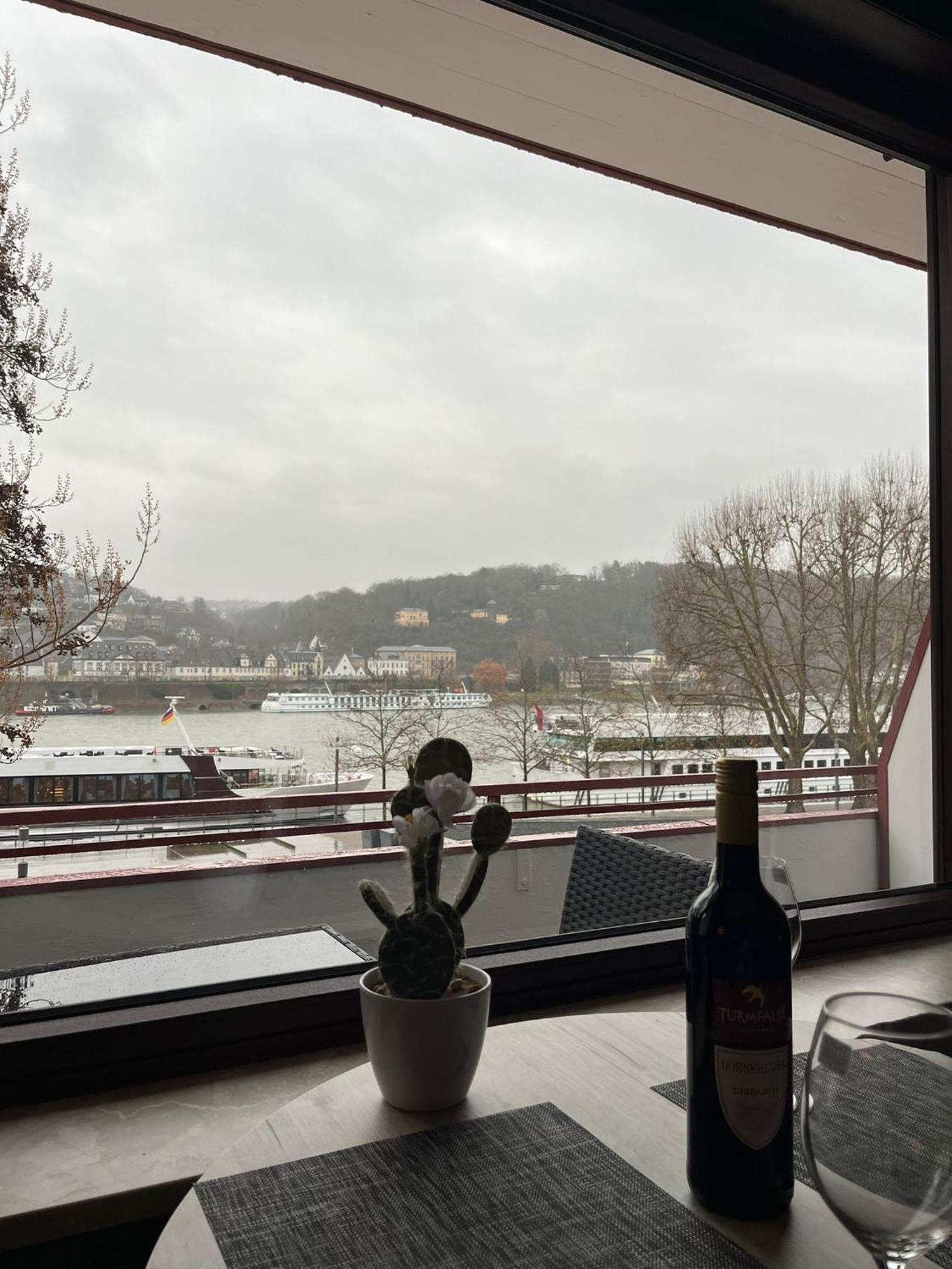 Rheinpanorama Mit Balkon * Coblence